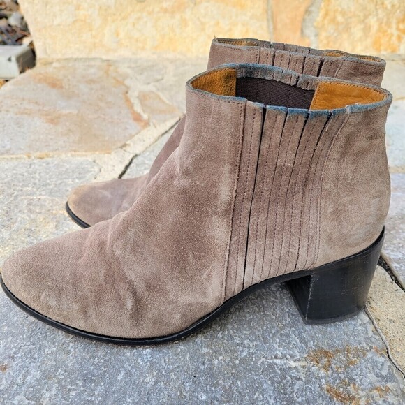 Coclico Tan Black Suede Pull On Ankle Bootie Heel Boots Size 39.5 - Picture 3 of 10